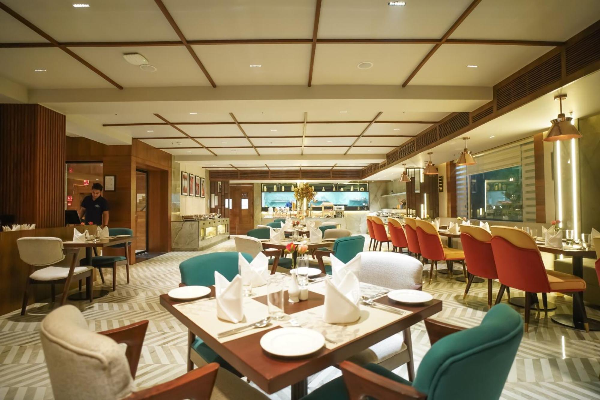 Ishaan Sarovar Portico Deoghar Exterior photo